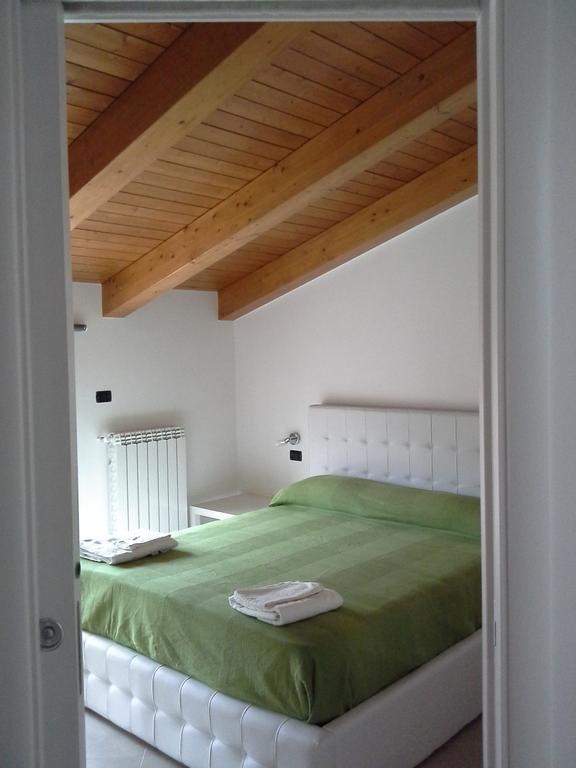 Casa Vacanze The Flea'S Home Fondi Rum bild