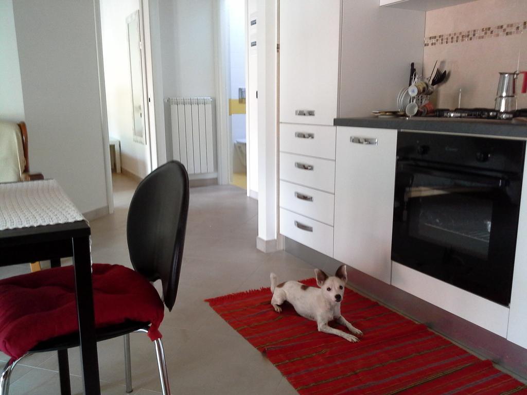Casa Vacanze The Flea'S Home Fondi Rum bild